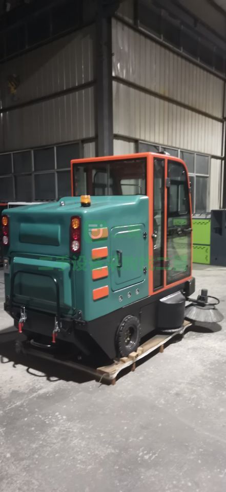 山東出售二手的MXS——2050電動掃路車