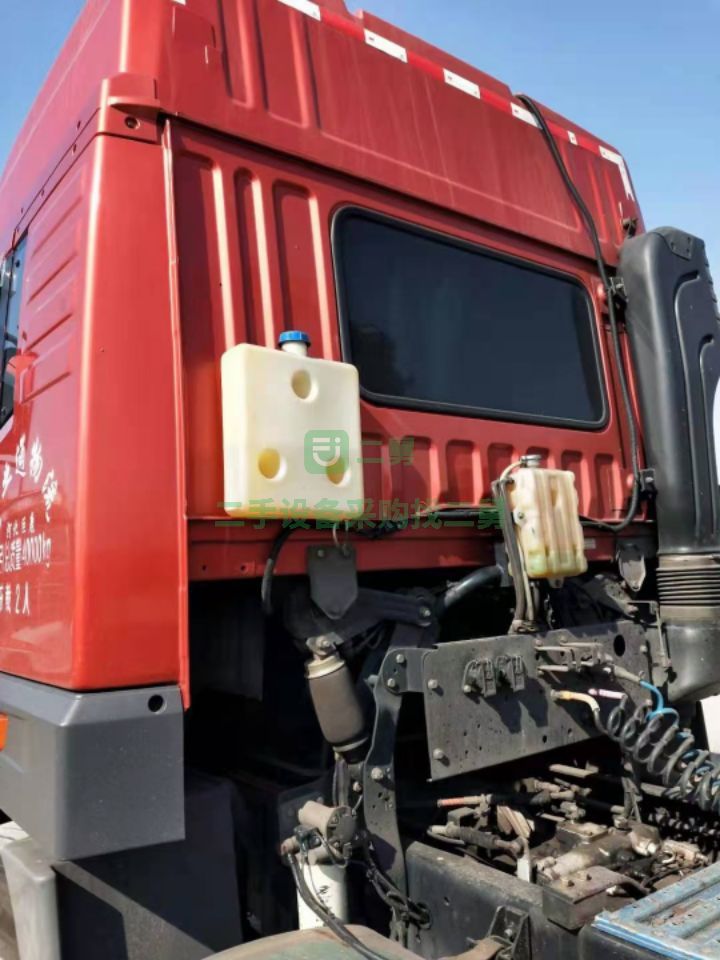 出售牽引車17年5月悍V375雙驅(qū)國(guó)五排放濰柴機(jī)器