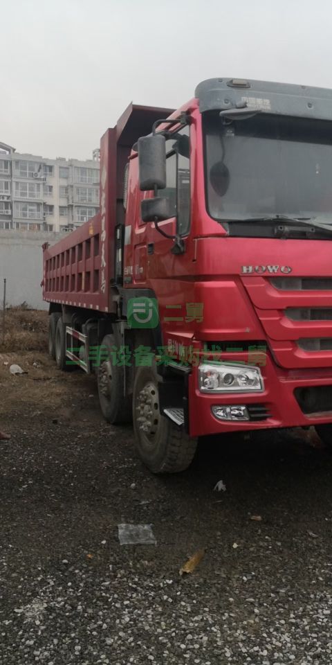 出售17年的豪沃國4排放前4后8自卸車