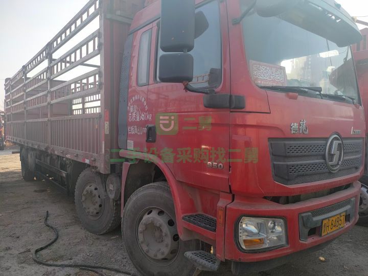 出售德龍L3000前四后四9米6高欄運輸車