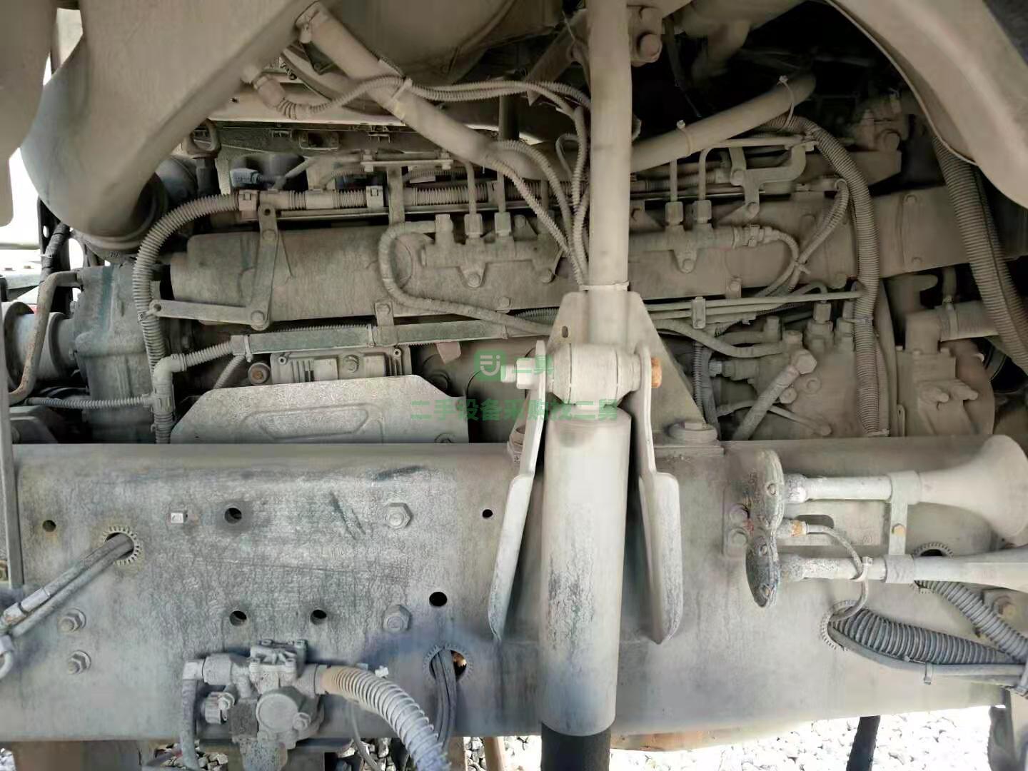 出售17年豪沃三一上裝攪拌車  大十二拉十四方