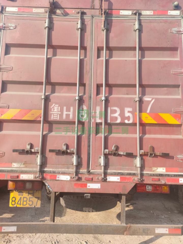 出售德龍L3000前四后四9米6高欄運輸車