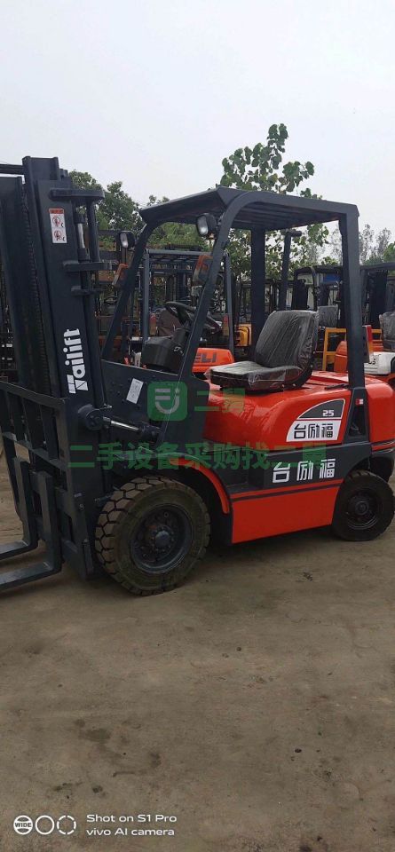 安徽出售二手的合力3噸H2000叉車