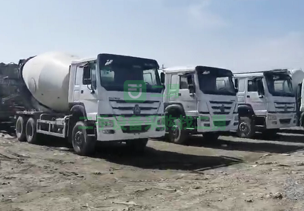 急售15年豪沃大14方攪拌車，車況原版原漆