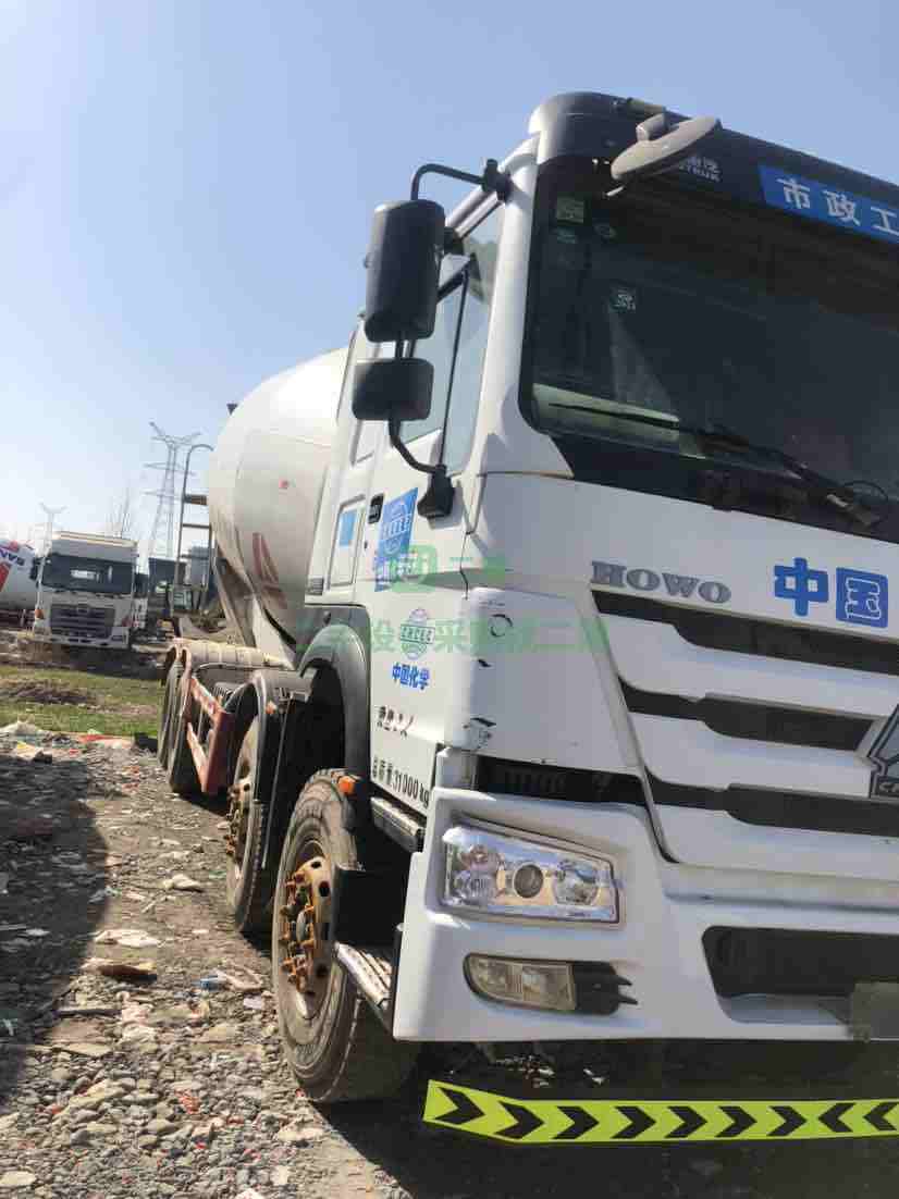 出售攪拌車國五豪沃17年，大20方亞特上裝380馬力