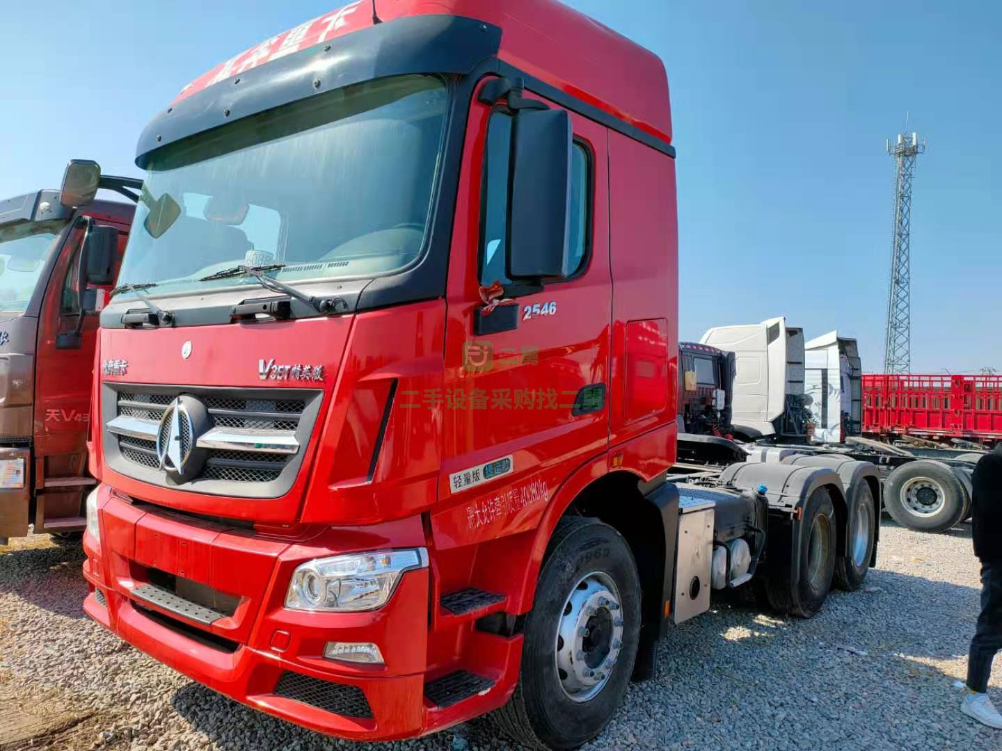 出售一臺19年6月份北奔跑車牽引車