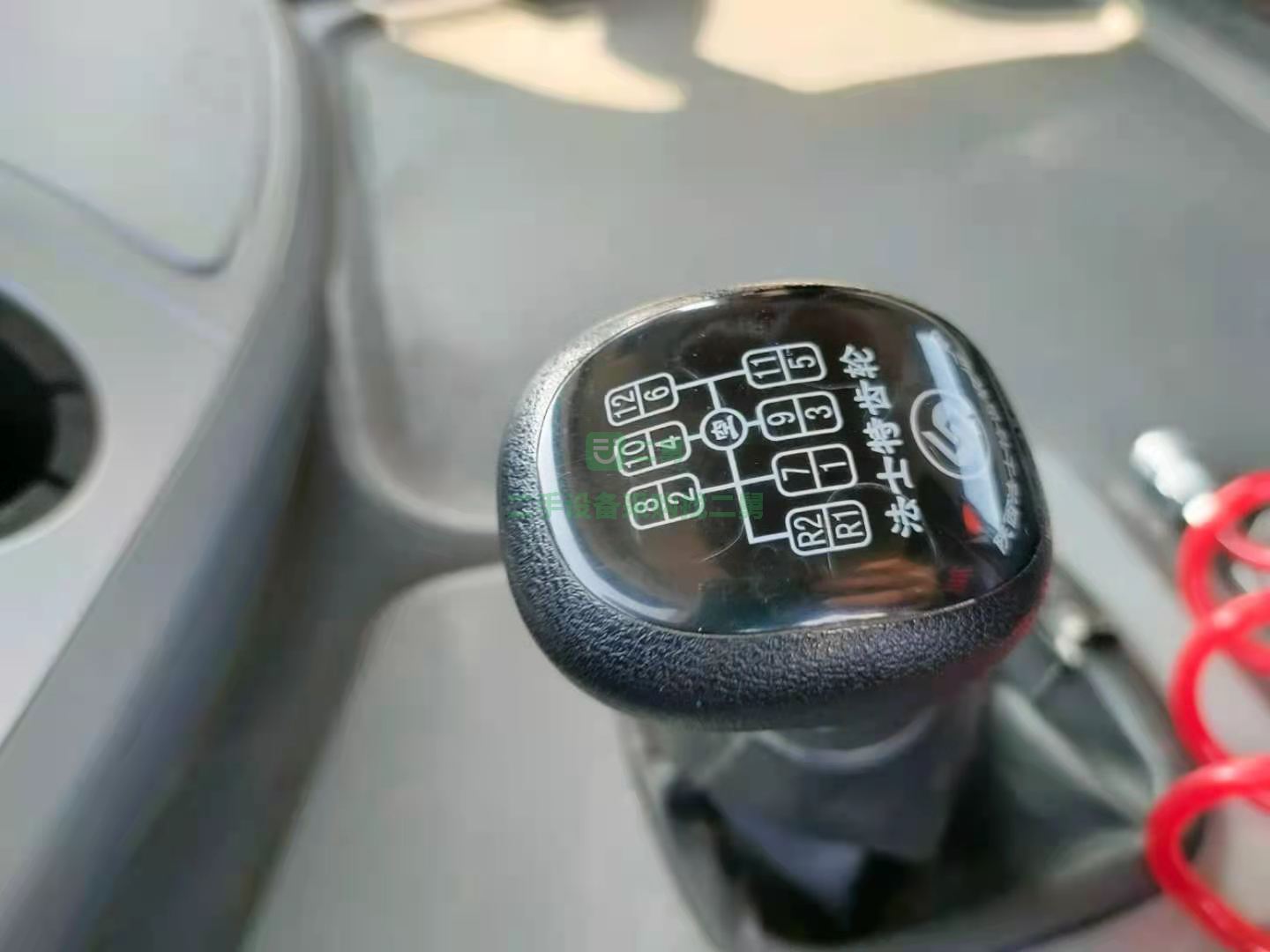 出售一臺19年6月份北奔跑車牽引車