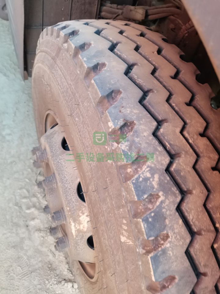 山東出售二手九成新的捍威430牽引車