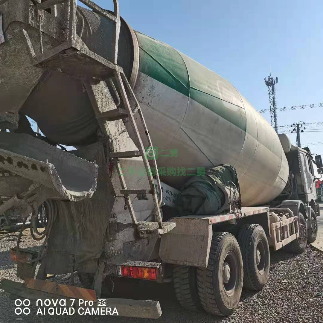 出售一臺17年2月德龍大20方攪拌車，博歌上裝