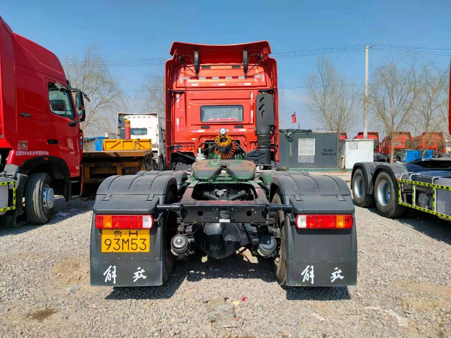 出售一臺中國一汽解放2020年牽引車  價格便宜