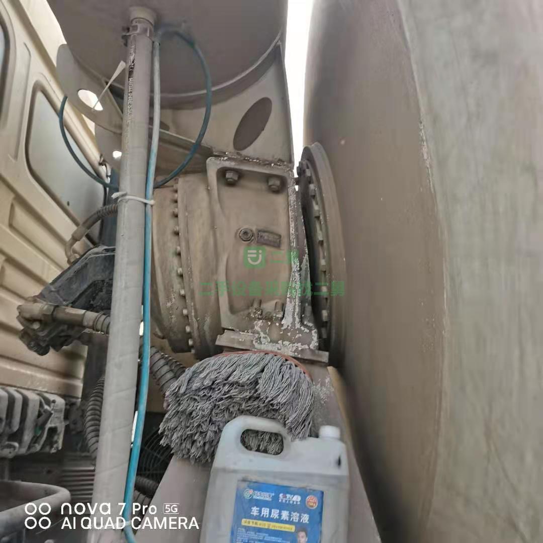 出售一臺18年國五德龍大20方攪拌車，唐鴻上裝