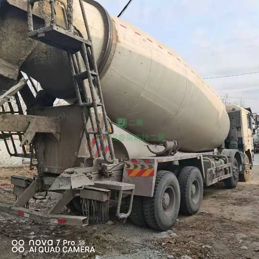 出售一臺18年國五德龍大20方攪拌車，唐鴻上裝