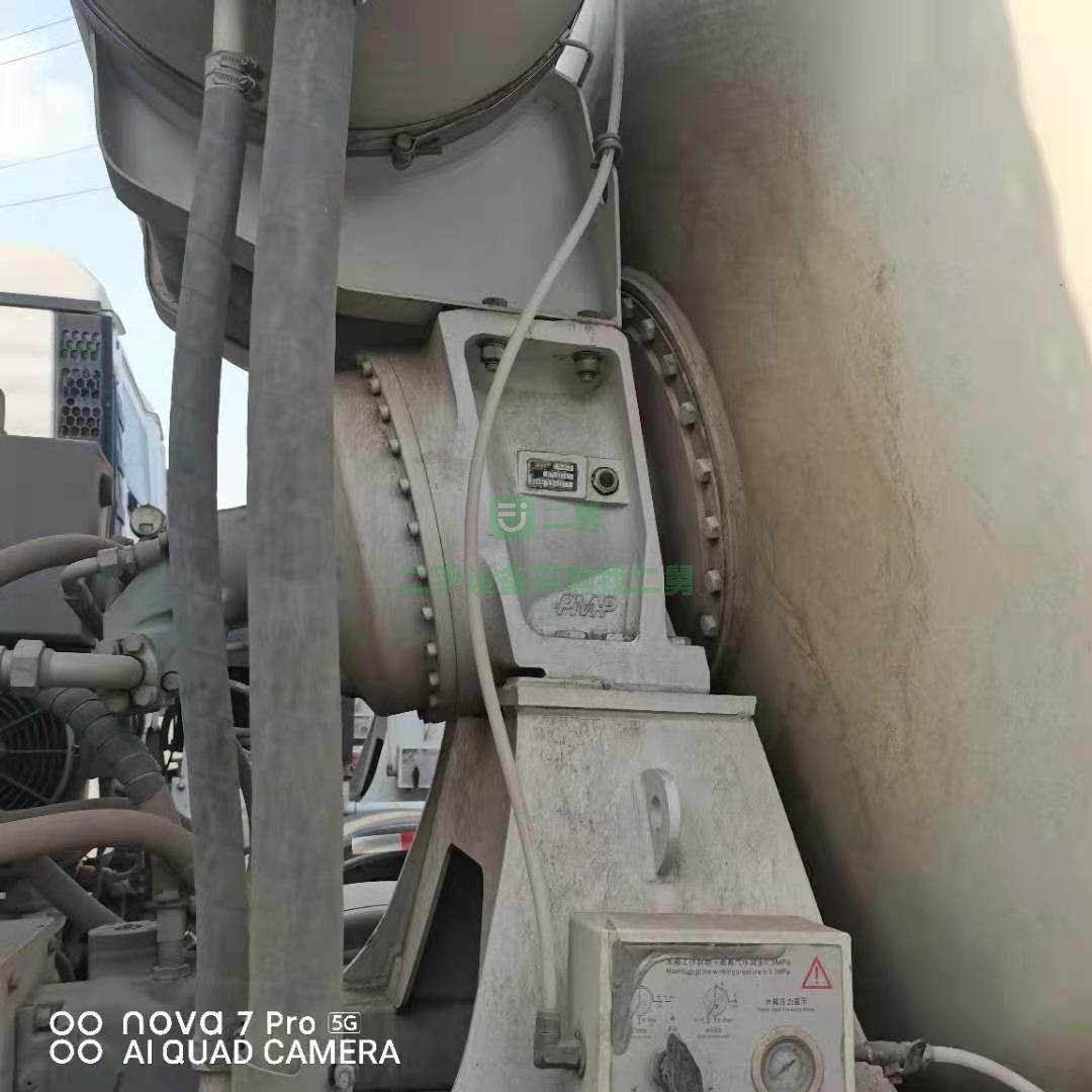 出售多臺到家20年3月豪沃T5G攪拌車，340馬力