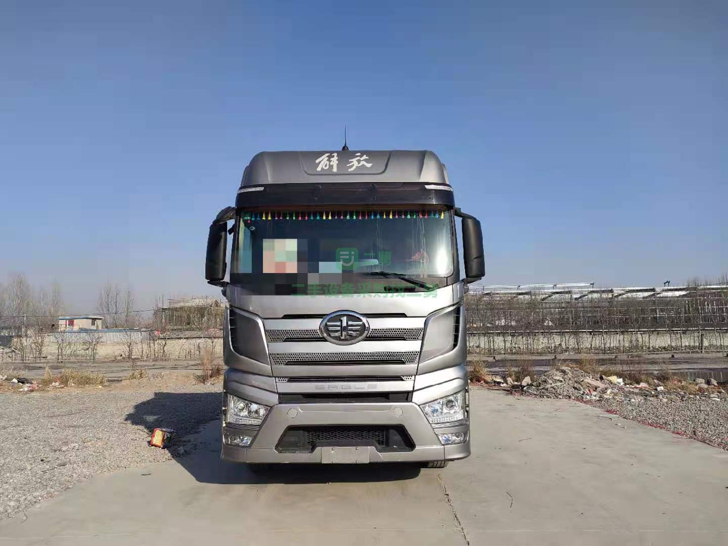 出售20年4月上戶的一汽解放J7牽引車550馬力