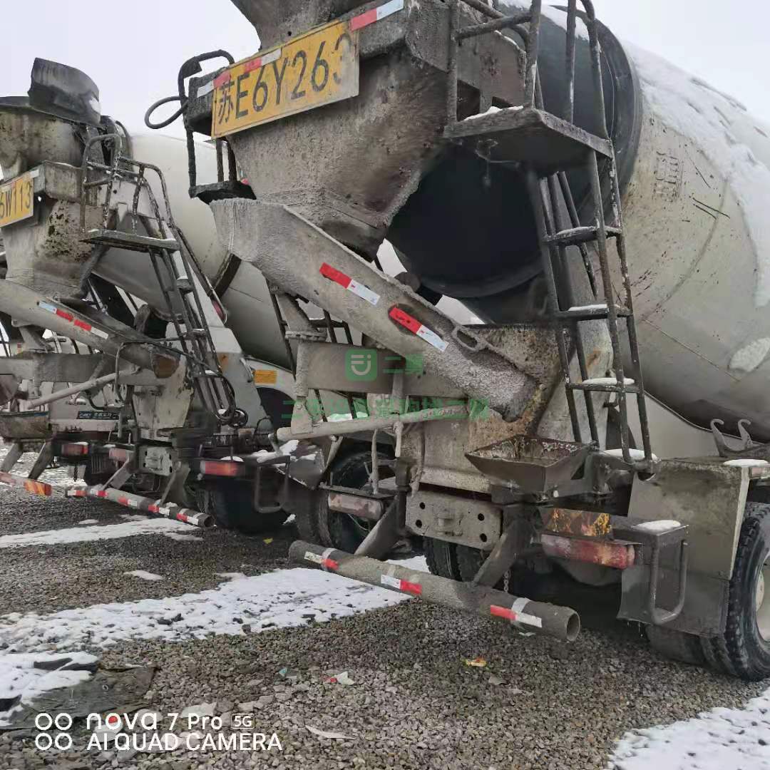 出售一臺18年國五豪沃唐鴻大20方攪拌車