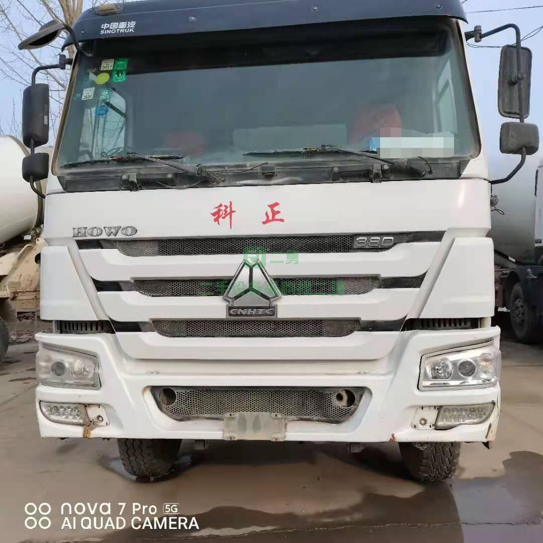 出售一臺16年底豪沃大20方凌宇上裝攪拌車，380馬力