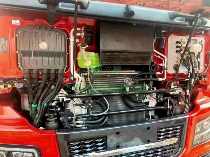 出售新m3000s牽引車430馬力，11升濰柴發(fā)動機，12速法士特變