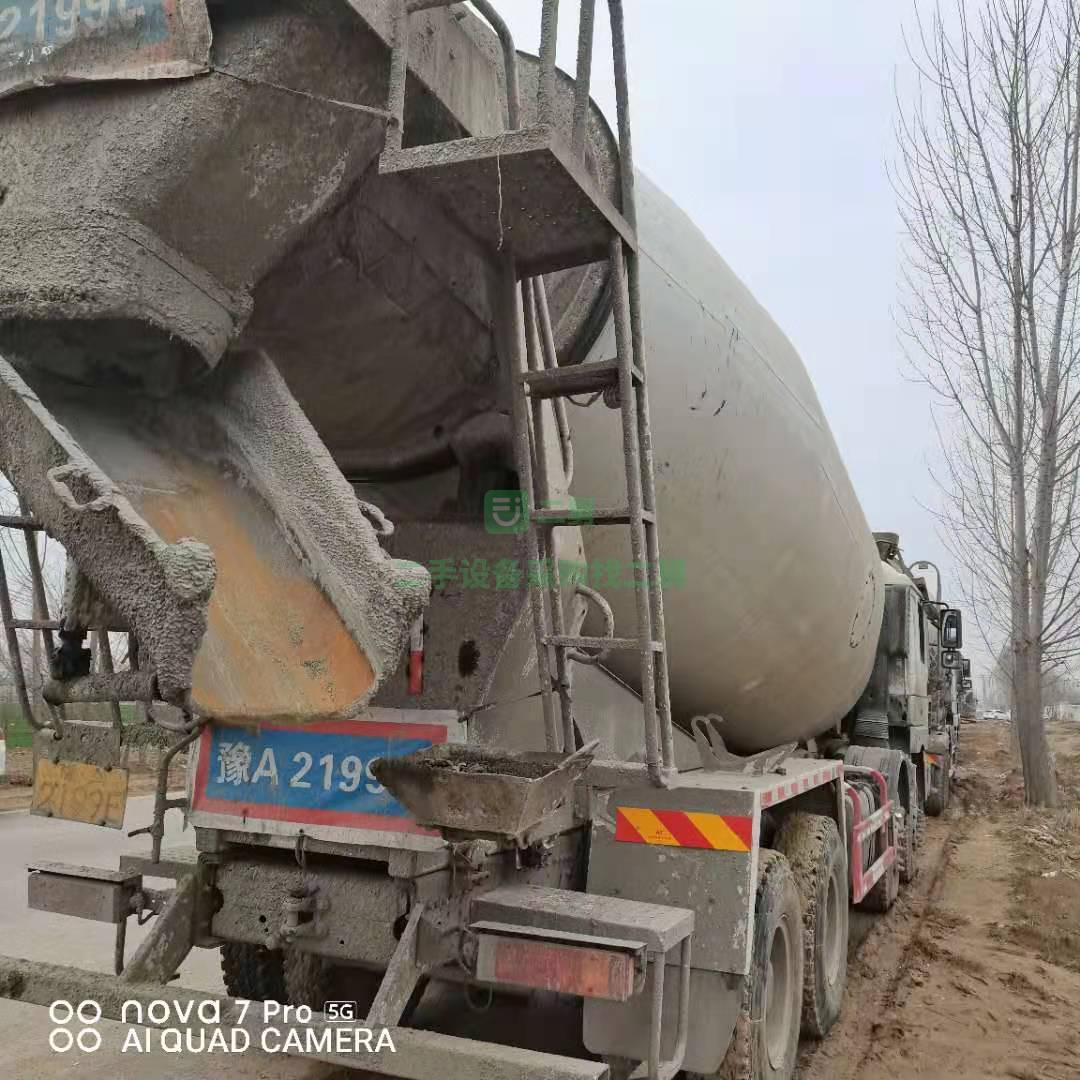 出售一臺19年唐鴻上裝德龍國五大20方德龍攪拌車