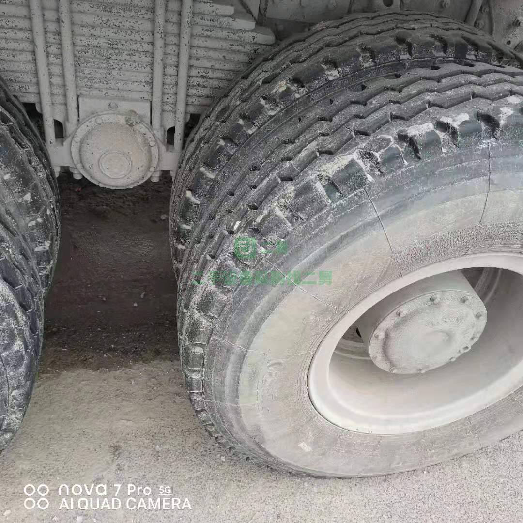 出售一臺19年唐鴻上裝德龍國五大20方德龍攪拌車