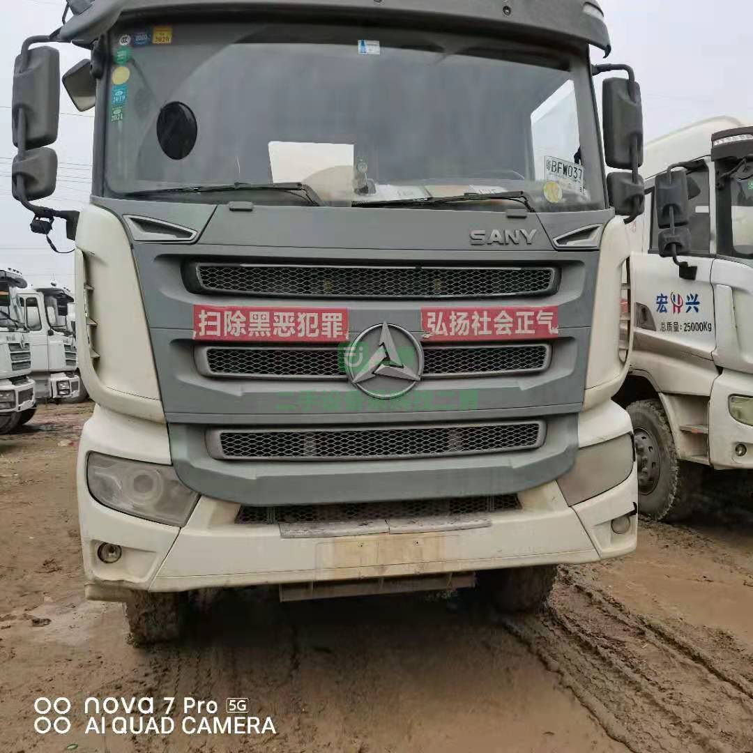 出售一臺17年國五三一攪拌車，10方，336馬力
