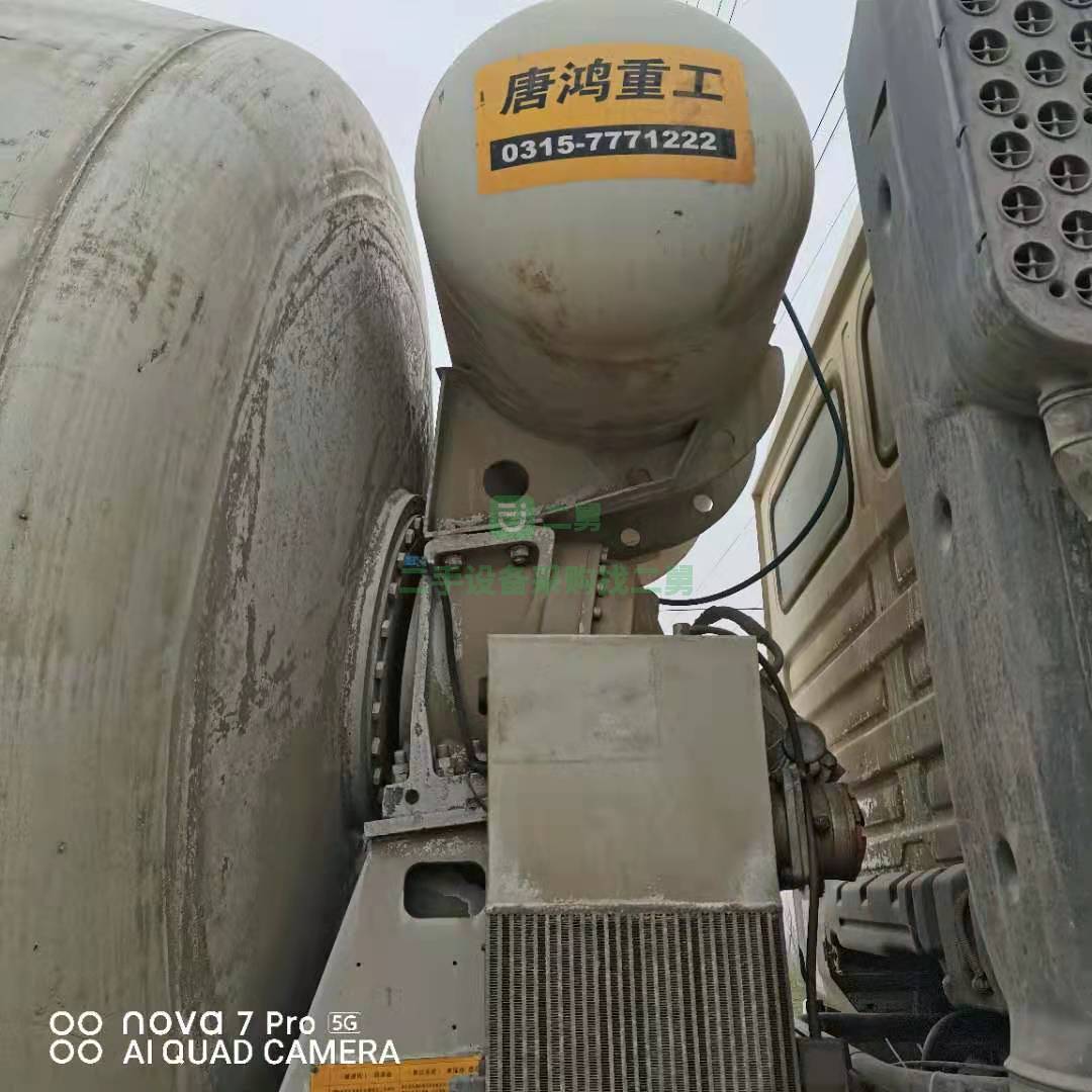 出售一臺19年唐鴻上裝德龍國五大20方德龍攪拌車