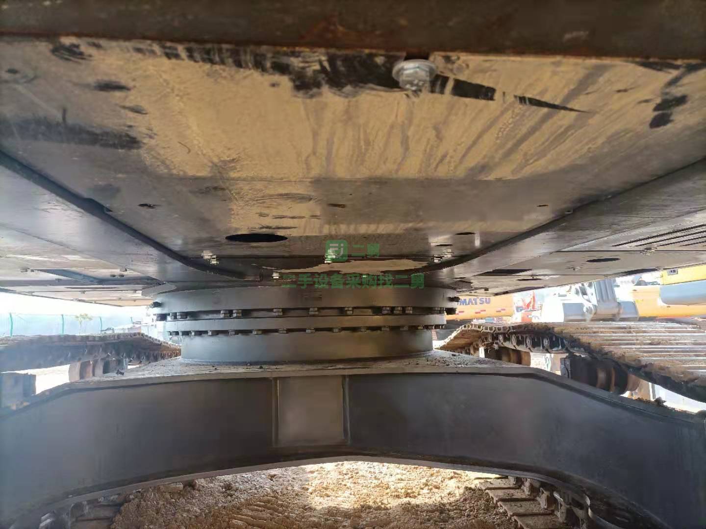 出售一臺18年的沃爾沃290挖掘機，整車原版原樣