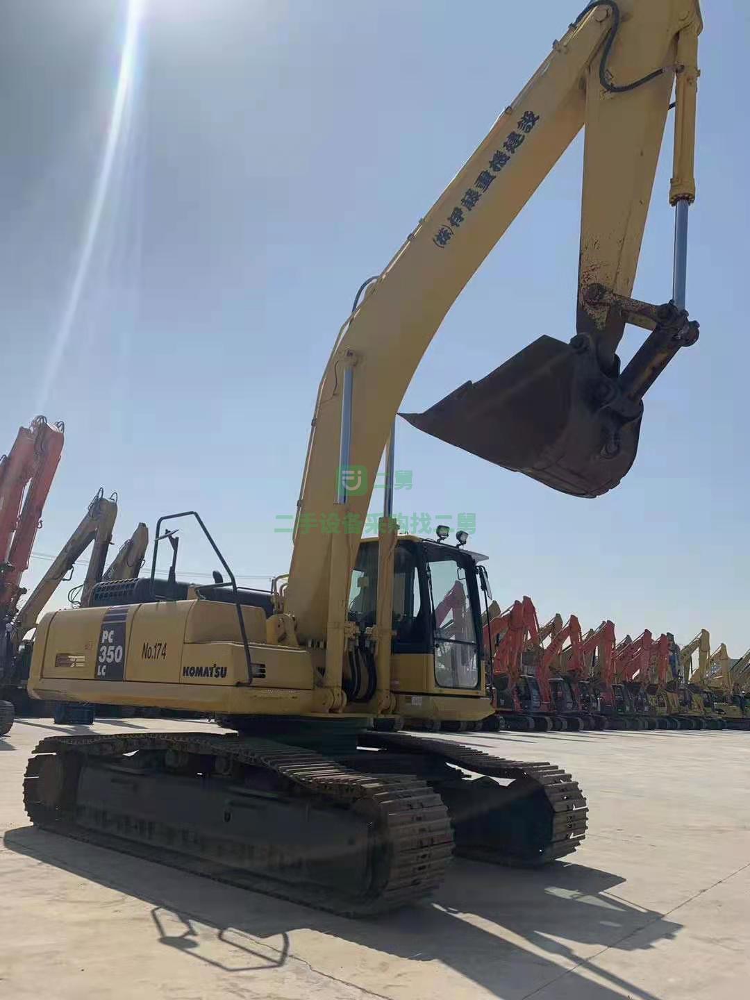 出售一臺小松350全進(jìn)口車挖掘機(jī)，三大件質(zhì)保一年