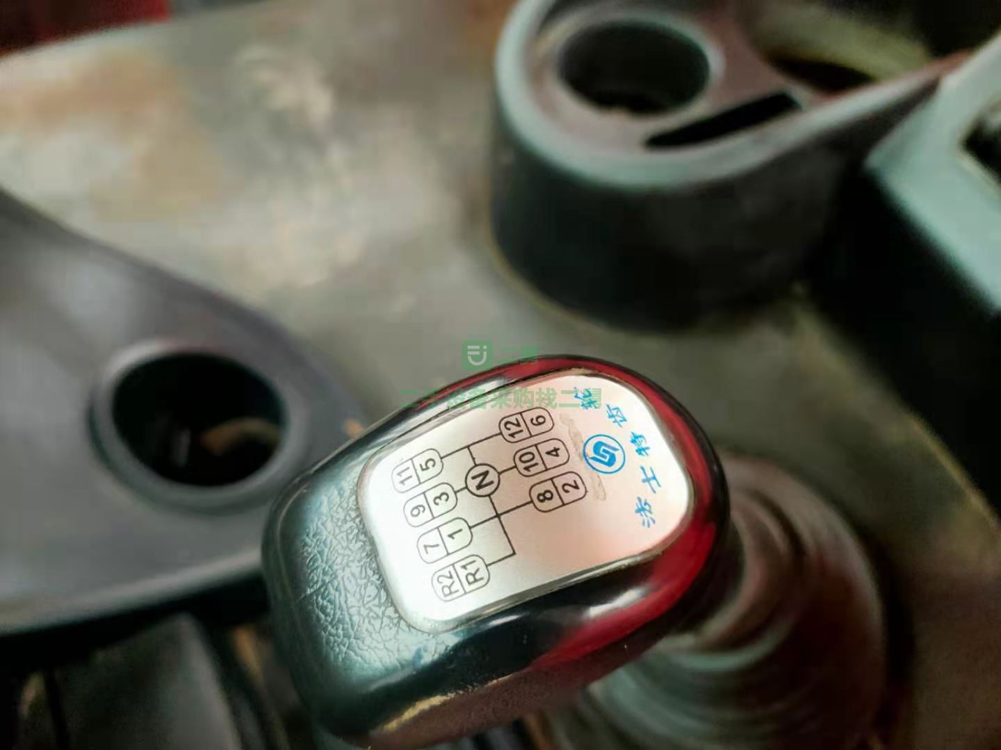 出售一臺德龍牽引車460馬力，國五排放量