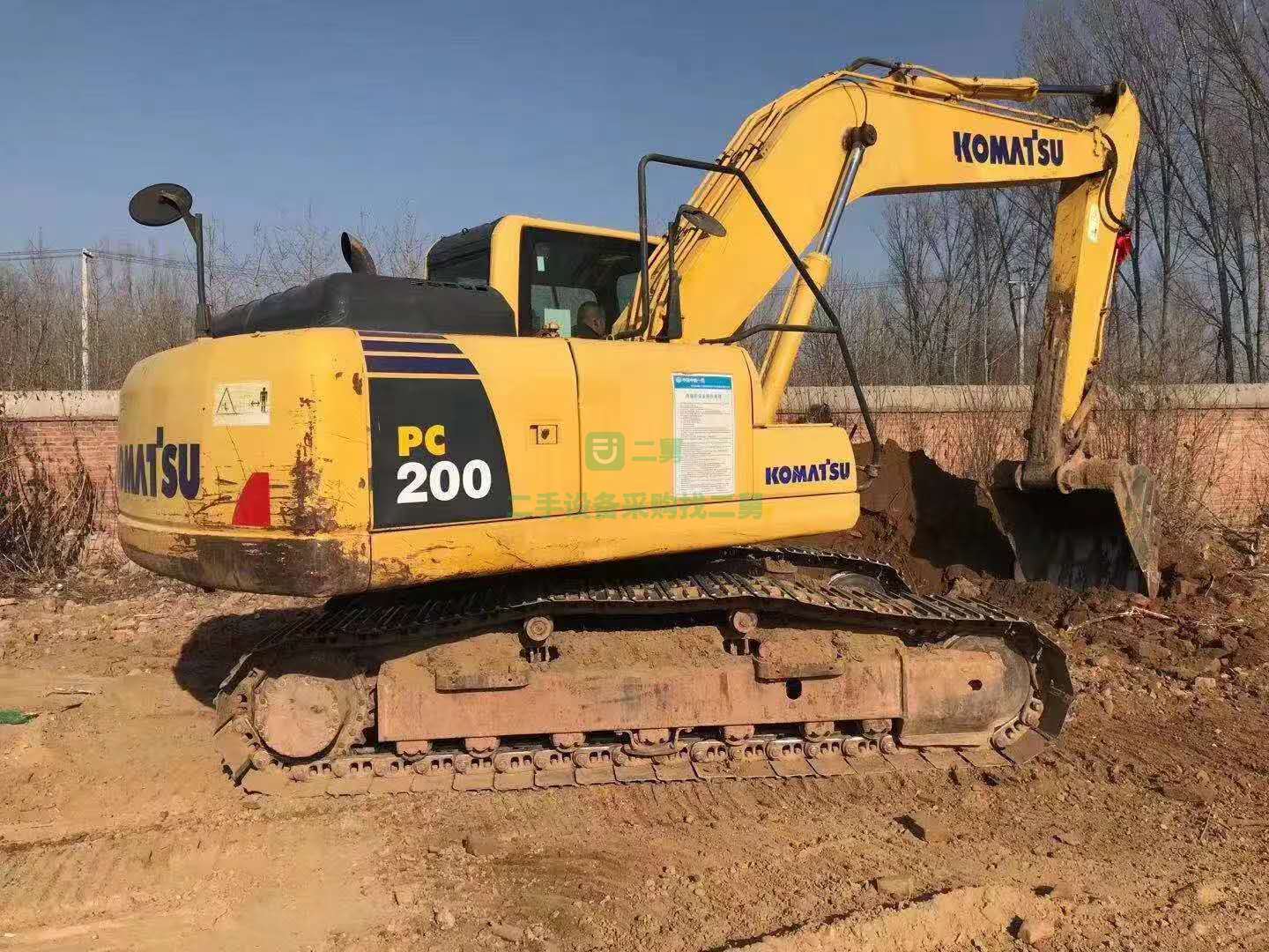 出售小松200mo挖掘機，全車原版漆原版鏈條