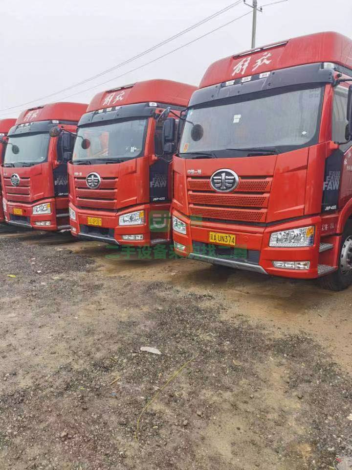 出售2.0新款解放J6p牽引車 帶11米永達富華軸掛車