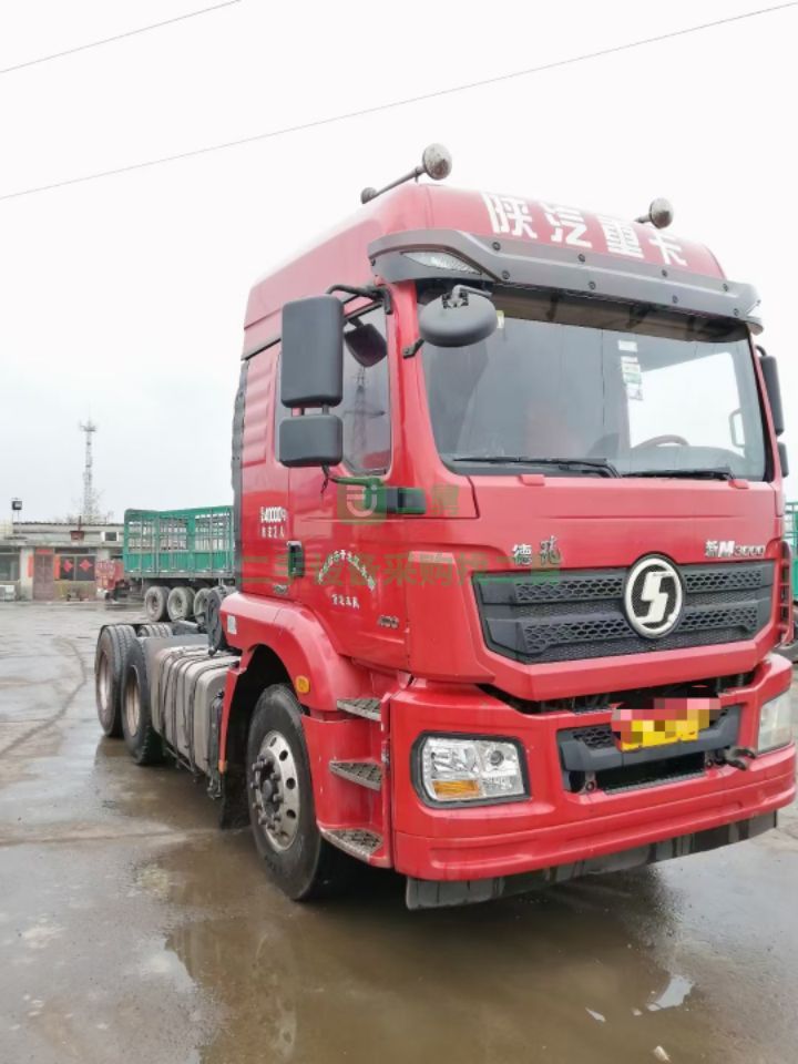 出售牽引車德龍400車齡2年10個月全保險車況精品無磕碰