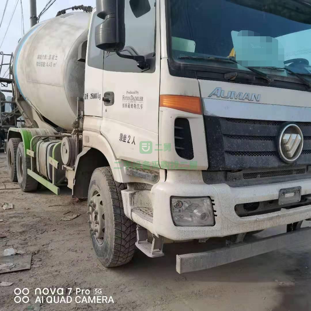 出售一臺18年歐曼大14方攪拌車，濰柴發動機