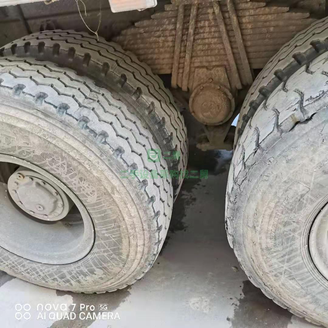 出售一臺14年國四18方豪沃攪拌車380馬力