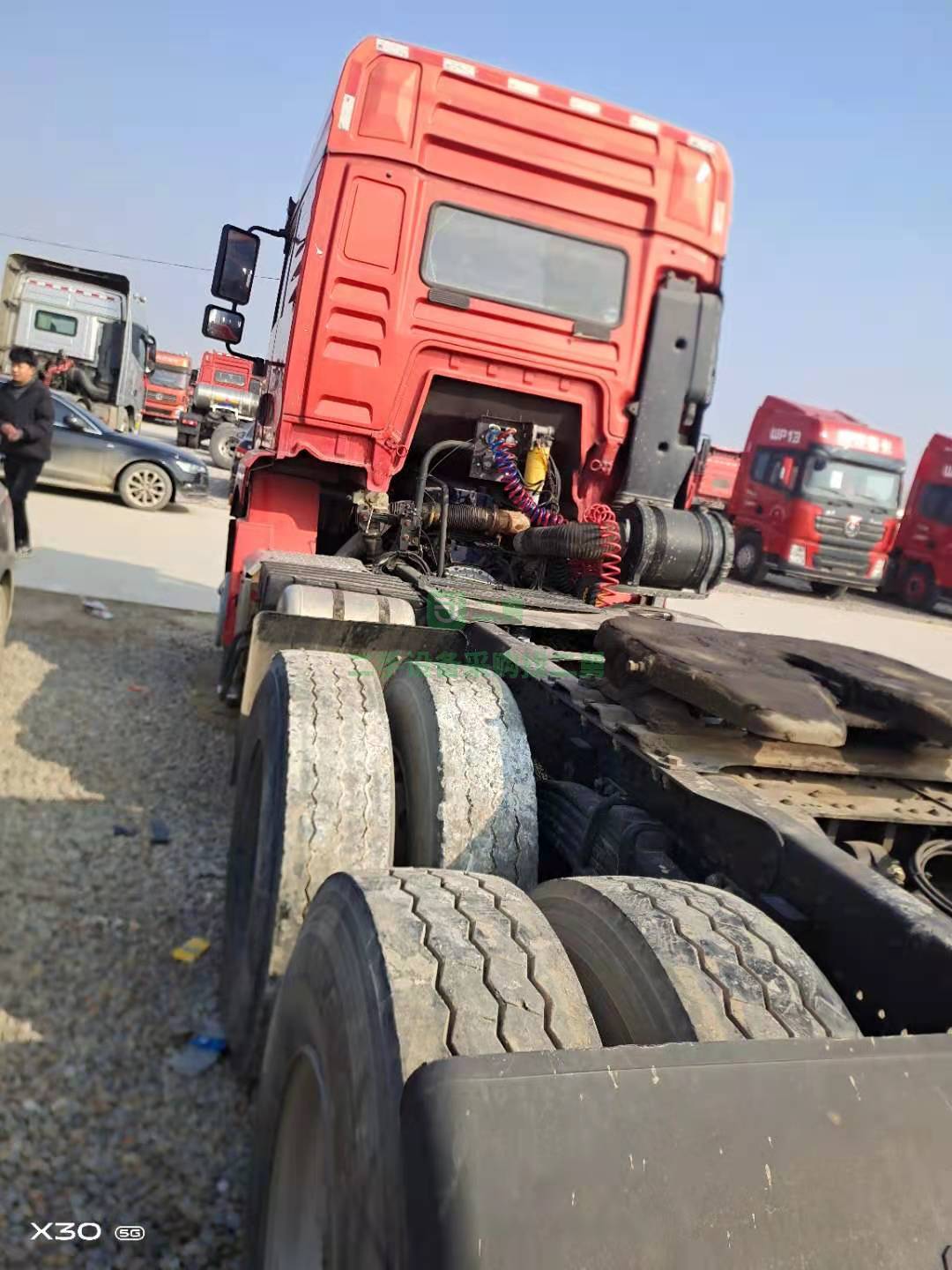 出售18年6月的德龍新M3000牽引車430馬力