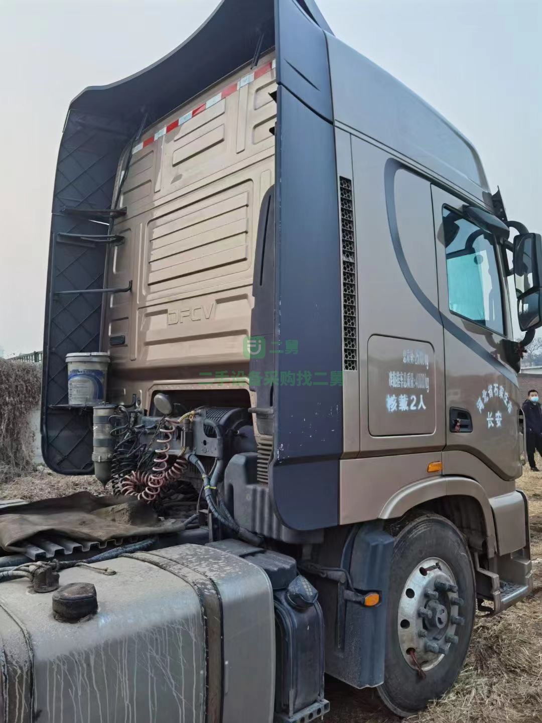 出售一臺極品兩年十個月天龍旗艦450雙曲牽引車，車況精品原車原版