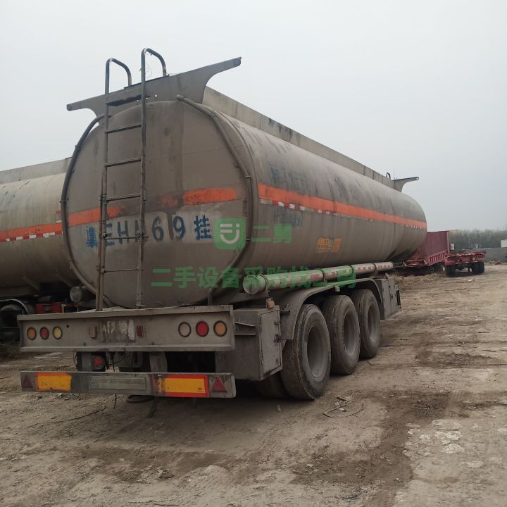 出售17年盛潤鋁合金食用油罐車，43方