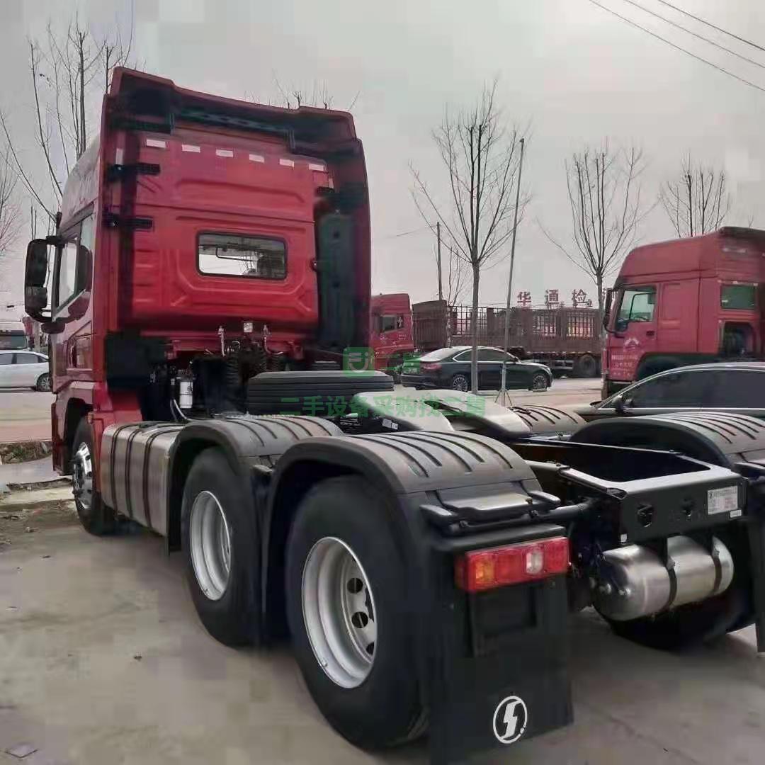 出售一臺德龍M3000S牽引車430馬力