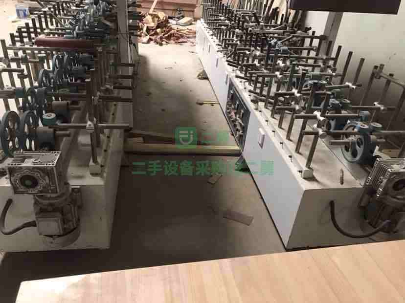 福建出售二手八成新的包覆機(jī)