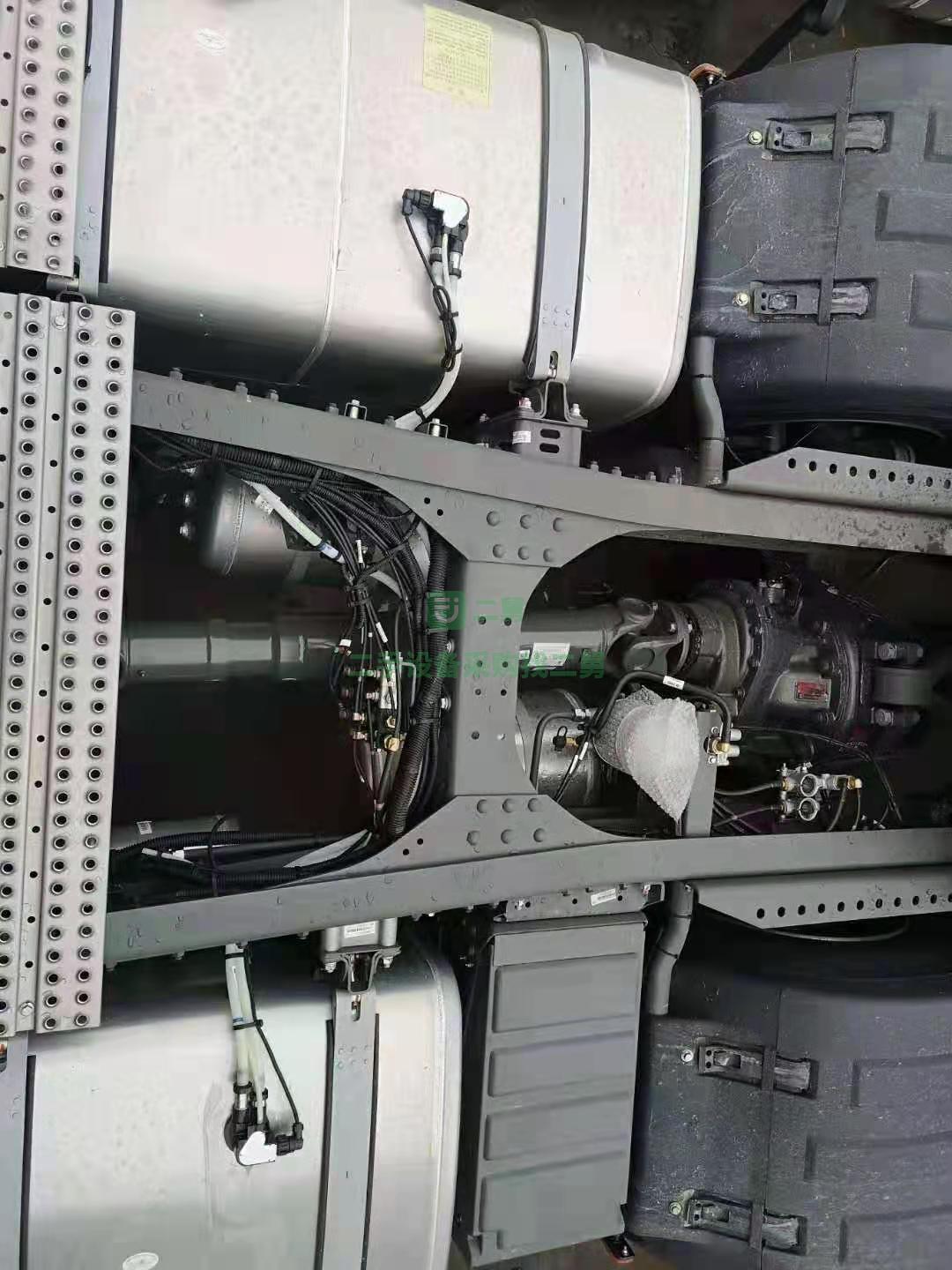 出售一臺汕德卡G7牽引車，540馬力