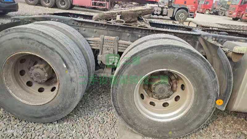 出售17年6月份歐曼GTL牽引車460馬力