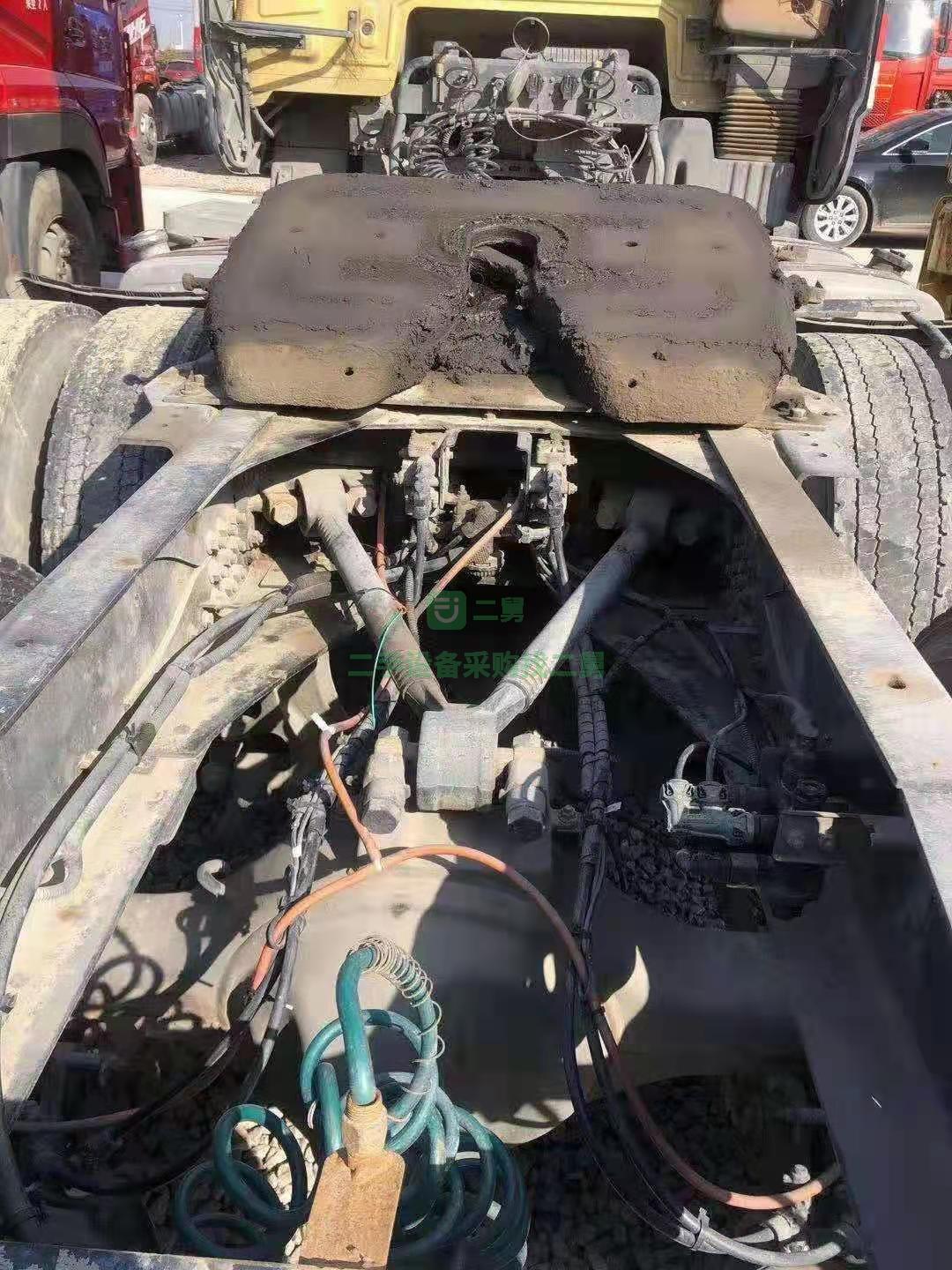 出售一臺最新款天龍450馬力旗艦版牽引車