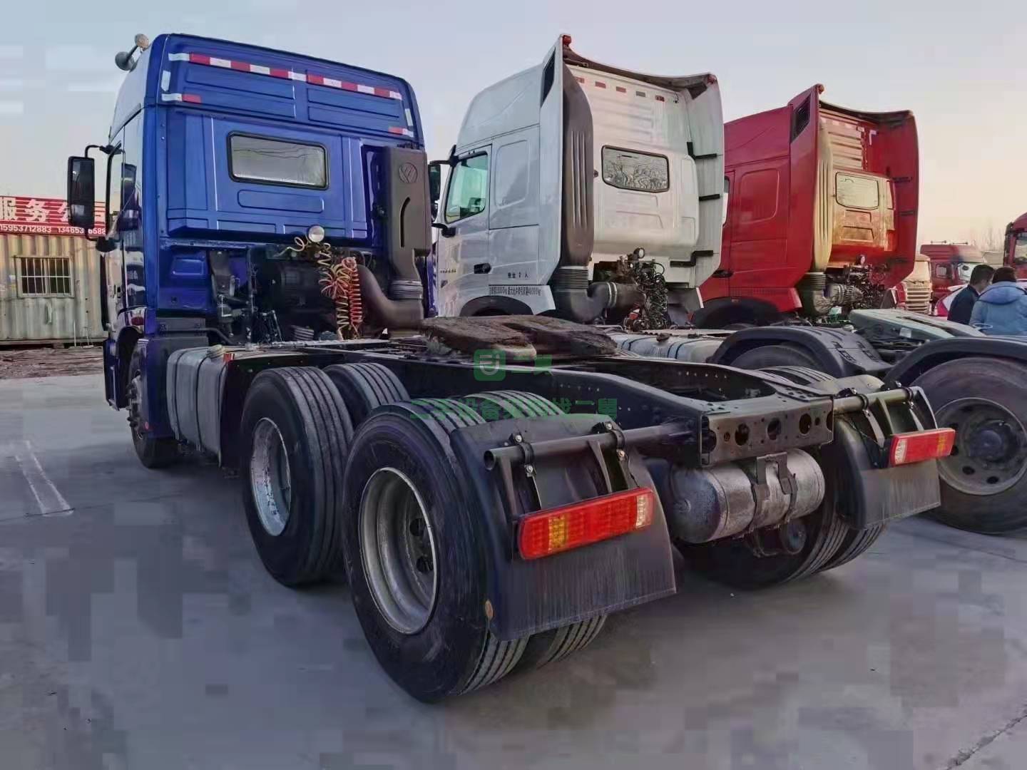 出售一臺19年1月歐曼430馬力牽引車，國五雙驅輕體