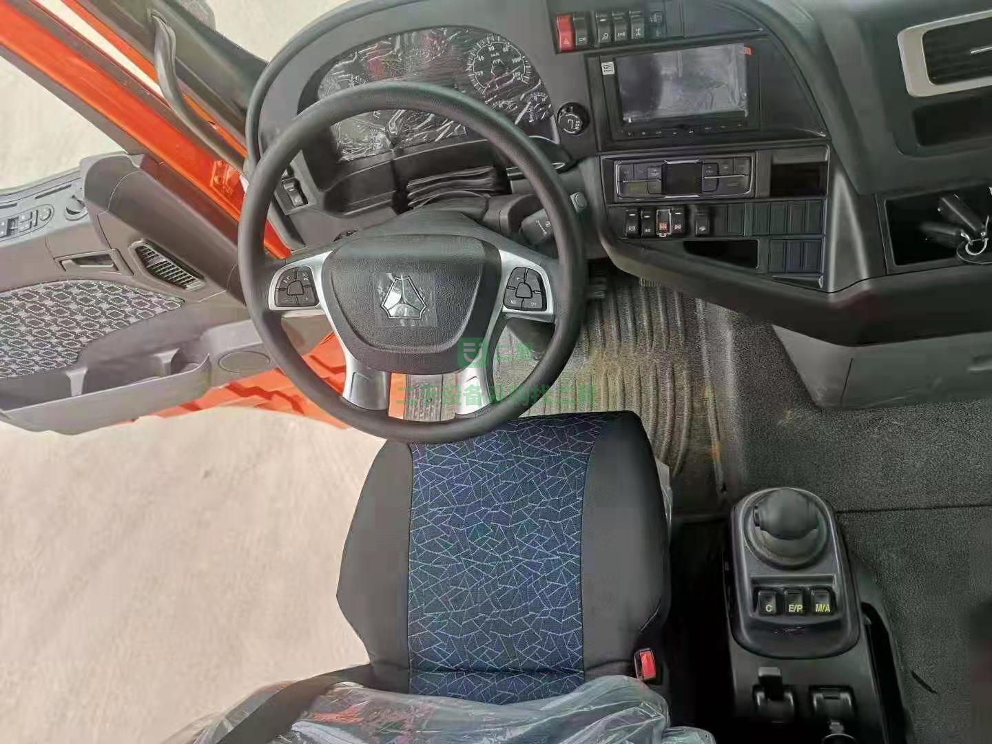 出售一臺汕德卡G7牽引車，540馬力