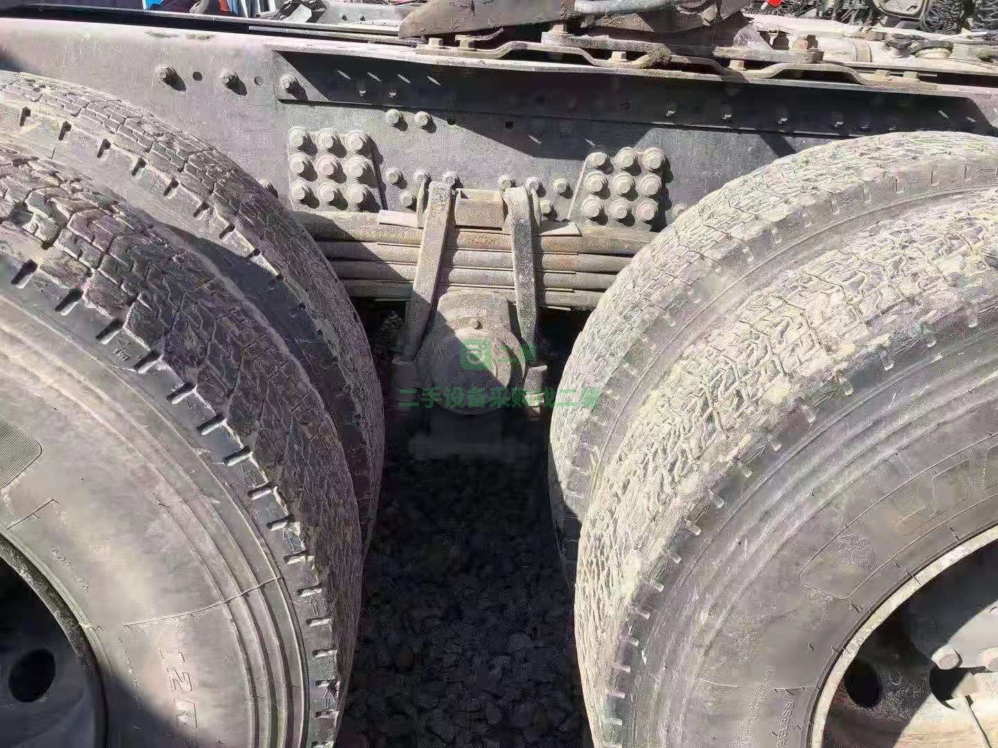 出售一臺最新款天龍450馬力旗艦版牽引車
