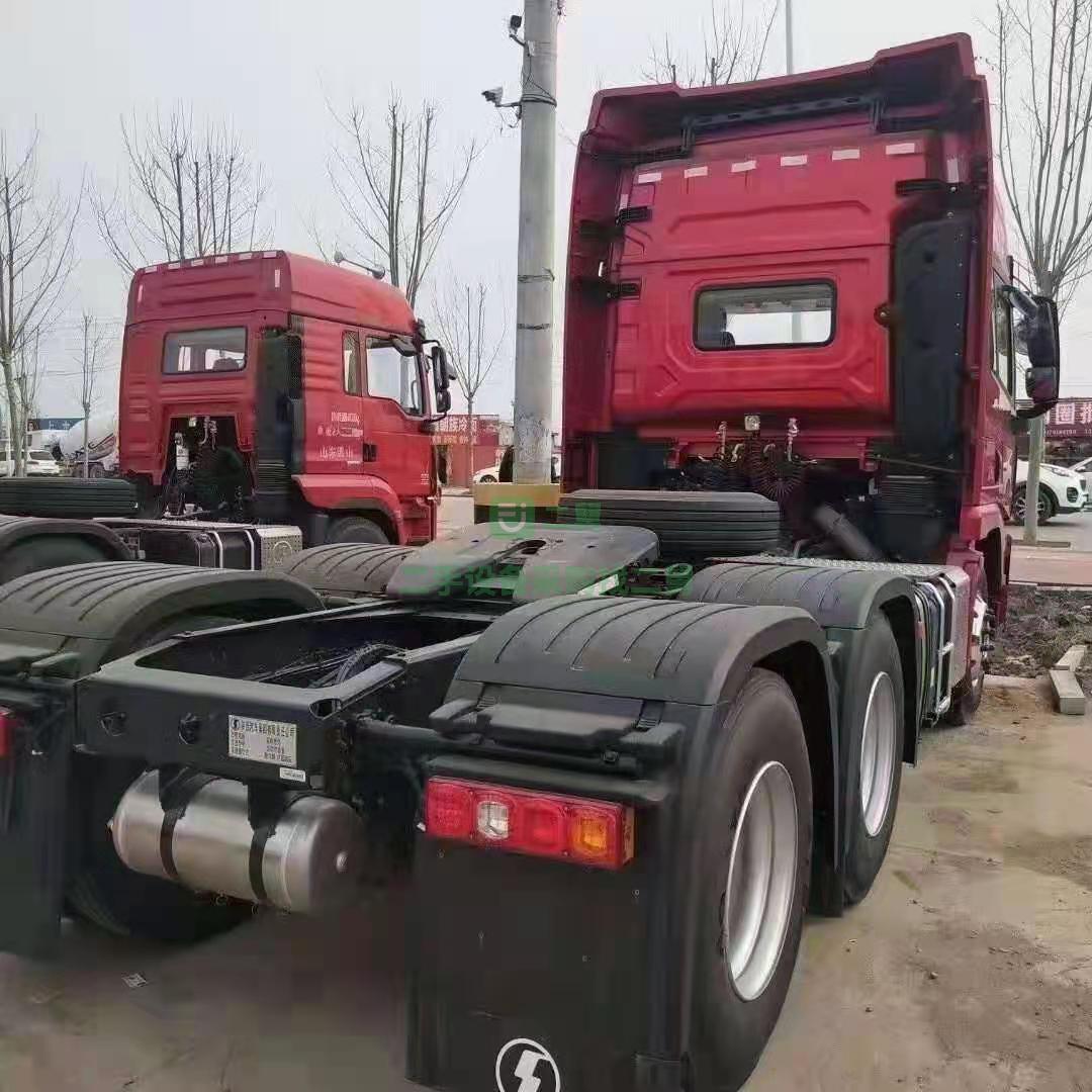 出售一臺德龍M3000S牽引車430馬力