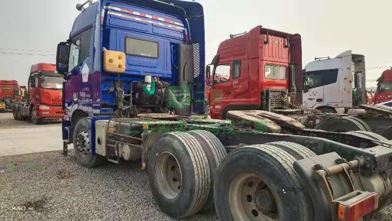出售17年6月份歐曼GTL牽引車460馬力