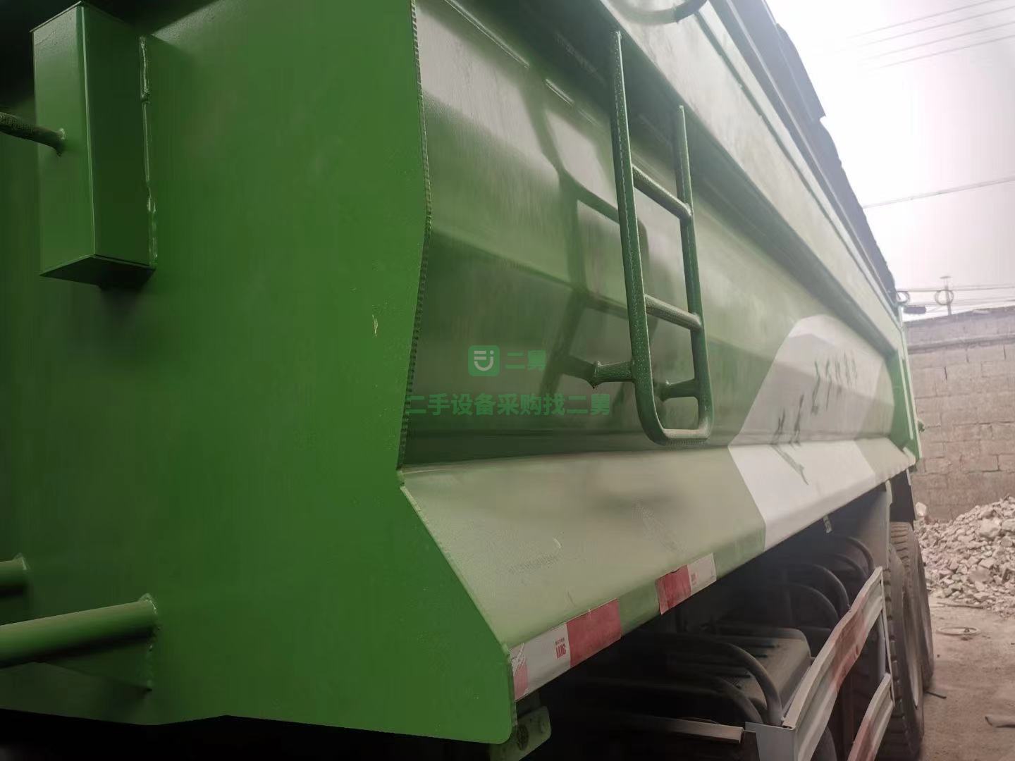 出售一臺19年豪沃T7純440馬力德國曼動力自卸車
