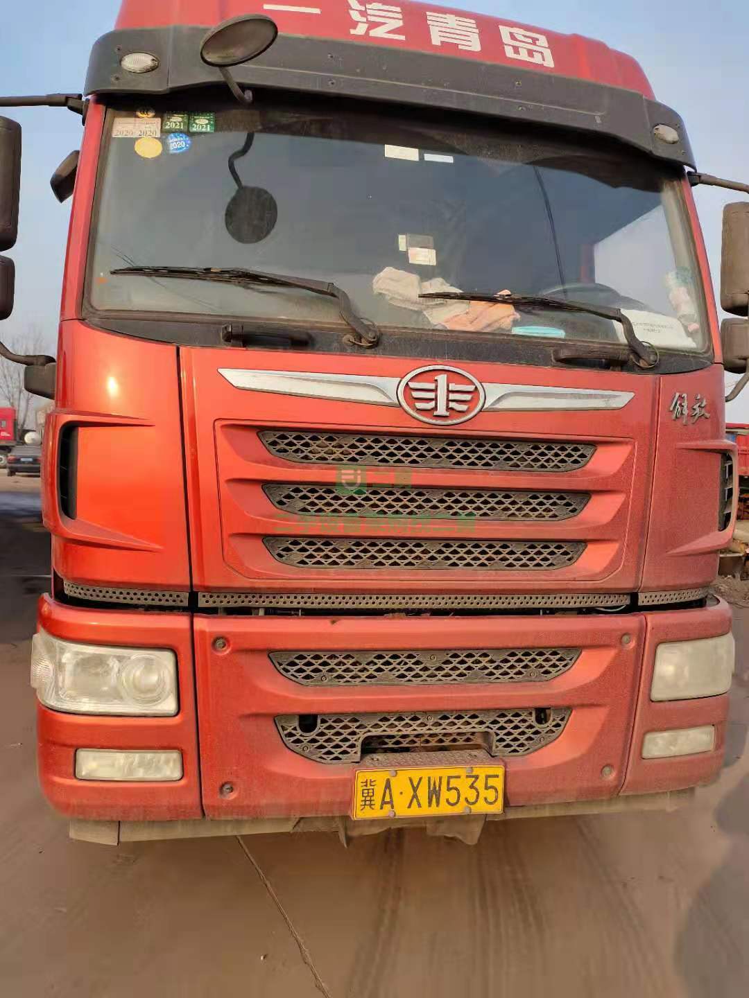 出售2019年的解放悍威牽引車400馬力