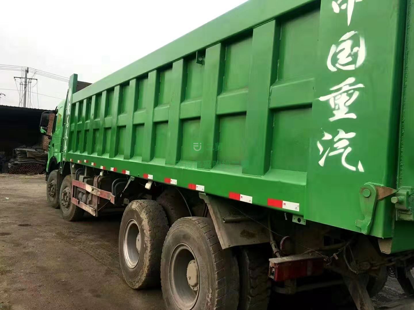 出售一臺(tái)18年底德國歐曼440馬力自卸車
