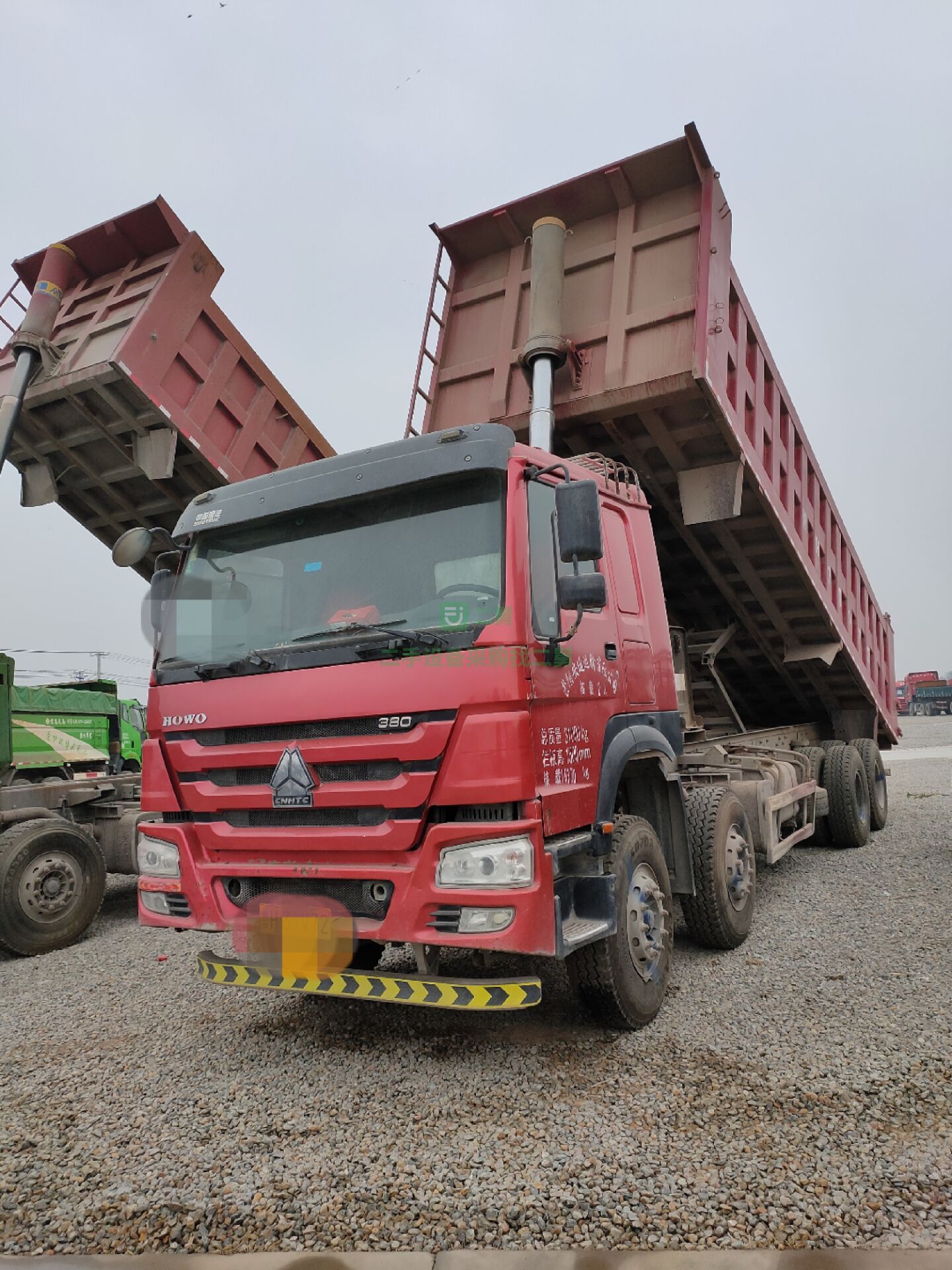 便宜出售后翻自卸車豪沃馬力375車況好手續齊全